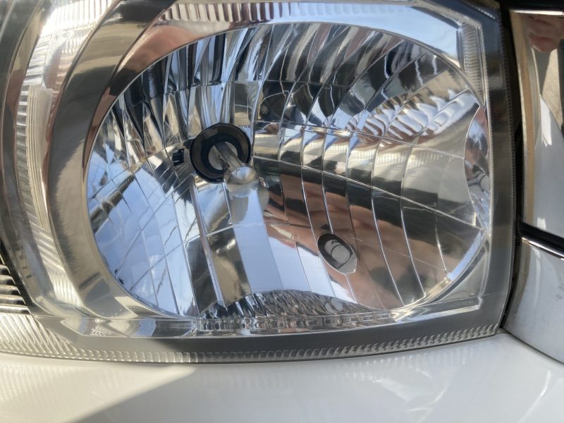 ヘッドライトクリアーコート後の状態