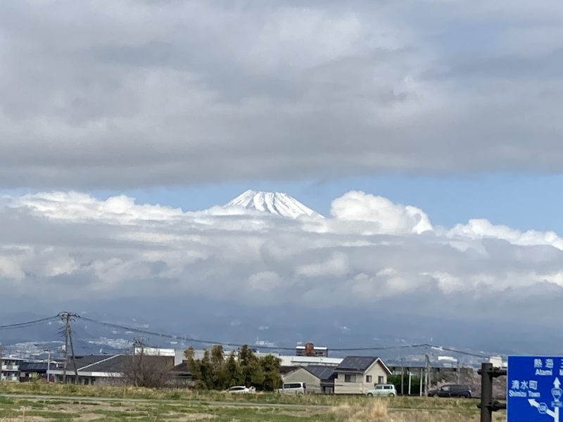 道の駅　伊豆ゲートウェイ函南からの富士山