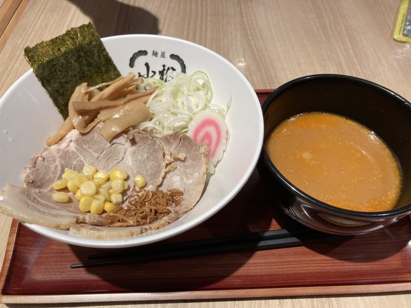 川島ハイウェイ オアシスPAレストランつけ麺