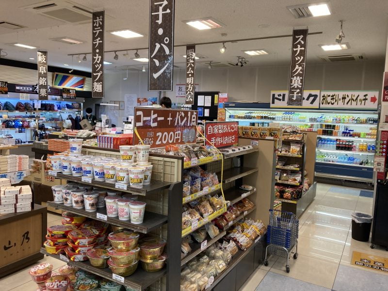 長良川サービスエリアの売店