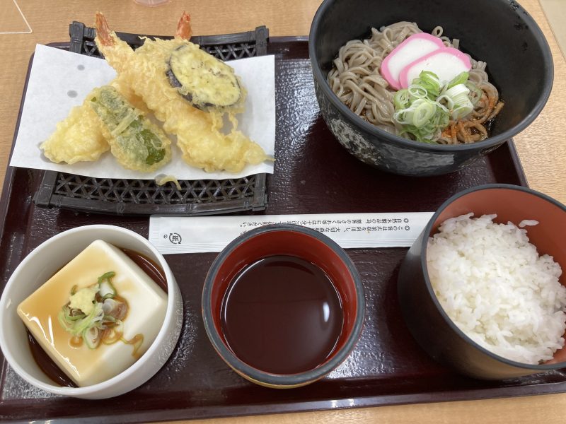 湯の華アイランドのレストラン