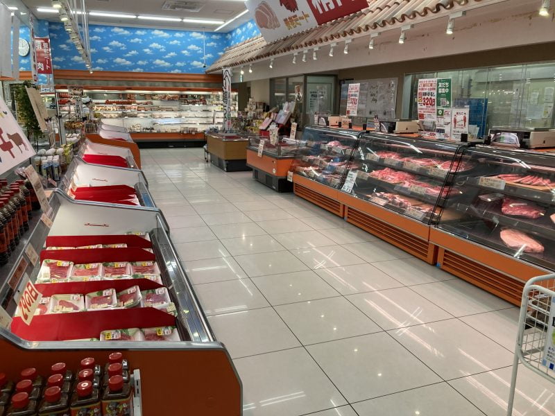 湯の華アイランドの食品市場