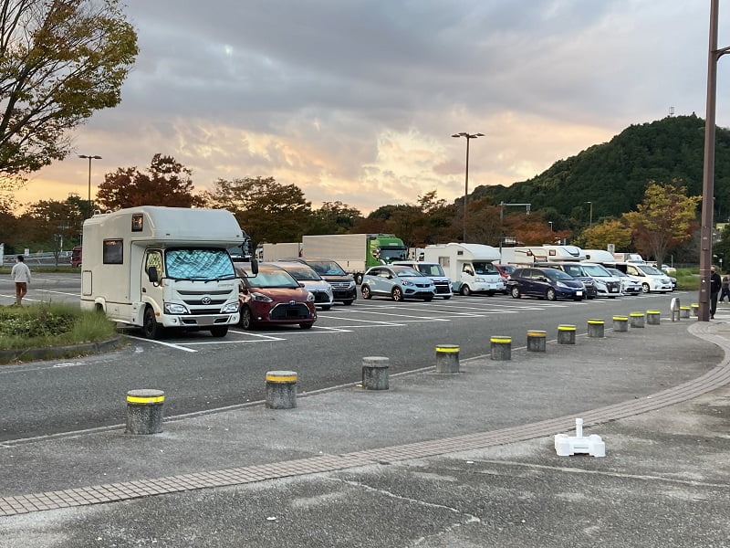 富士川サービスエリア上りの駐車場
