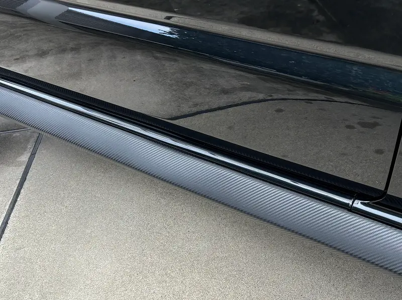 ジムニーシエラ サイドスポイラー カーボン調ステッカー