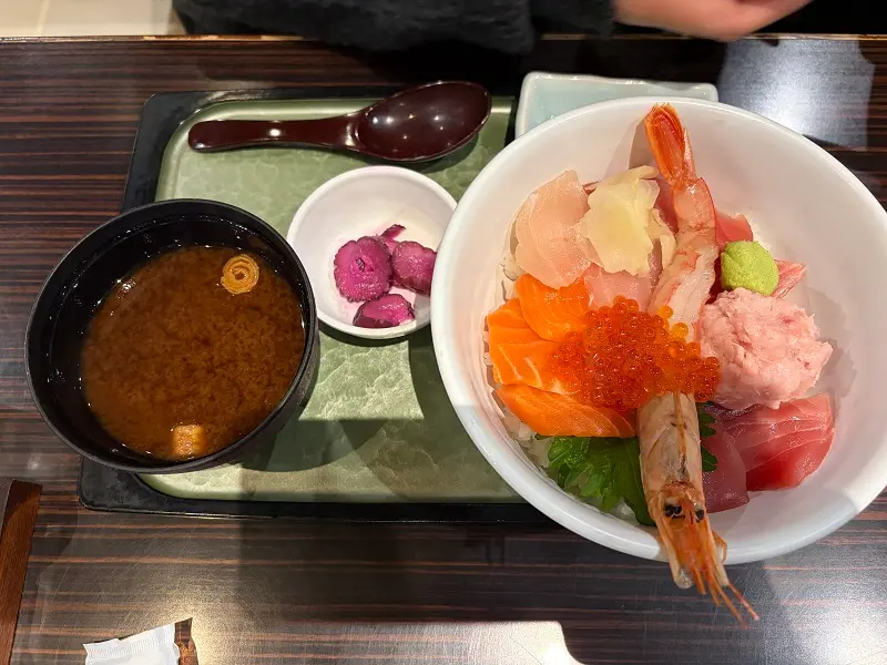 湯の華温泉　湯の華亭　海鮮丼